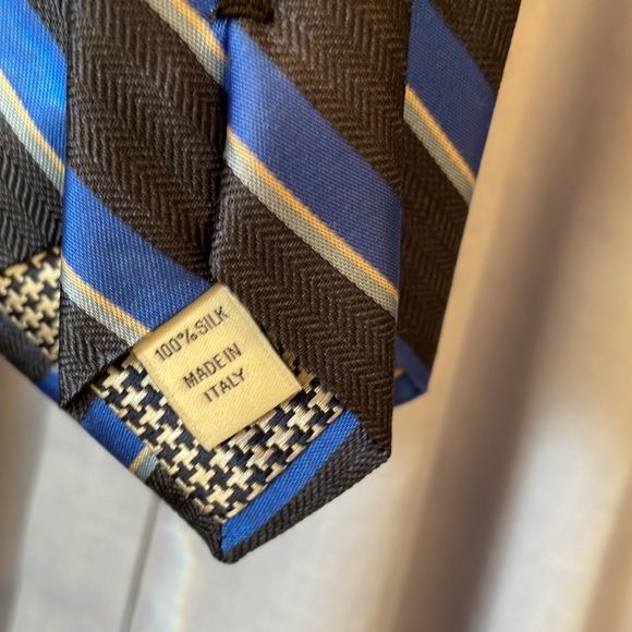 Jos. A. Bank Navy Blue 4 Piece Suit Set Traveler’s Collection - Picture 7 of 15